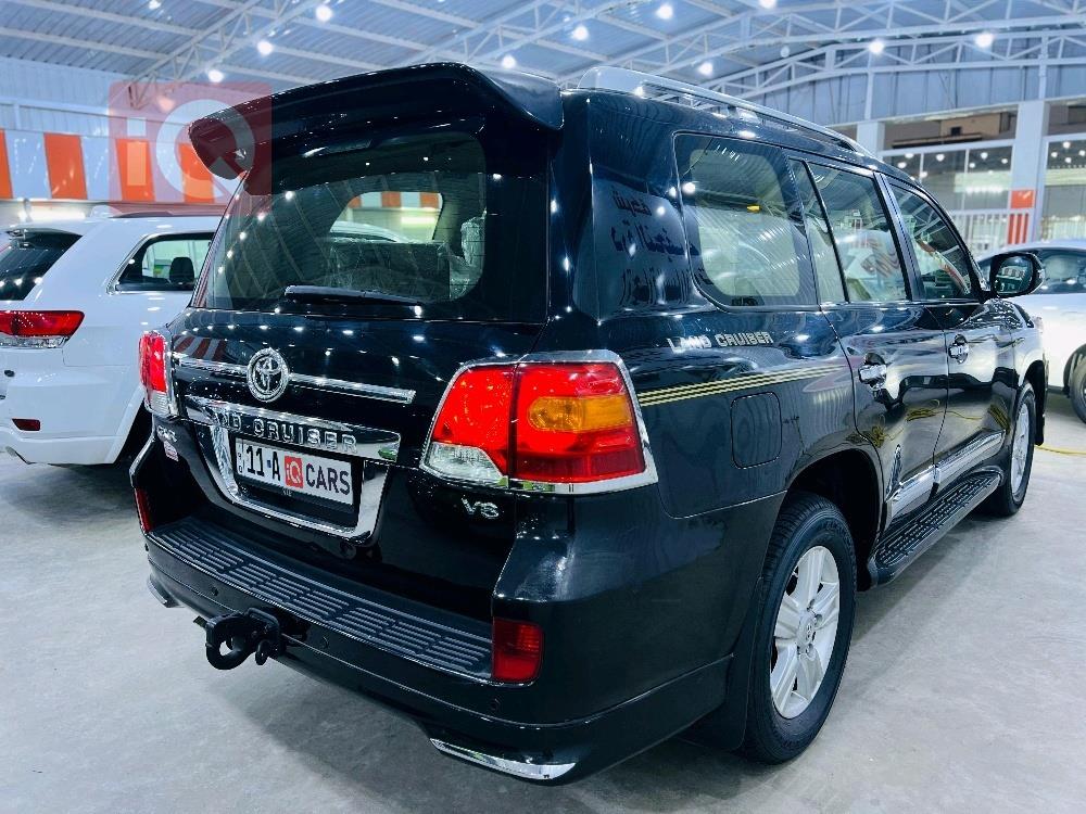 تويوتا لاندكروزر